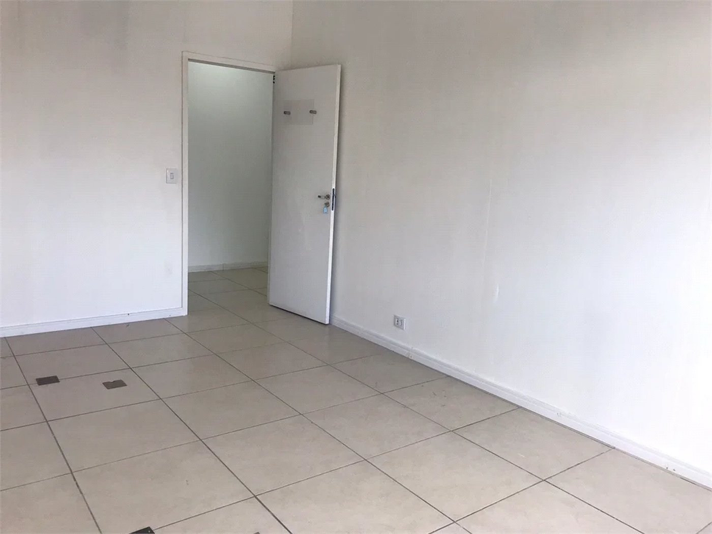 Sala para alugar em Vila Pirajussara, São Paulo, SP