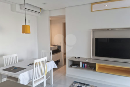 Apartamento á venda - Campo Belo