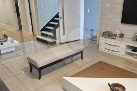 CASA NA ACLIMAÇÃO