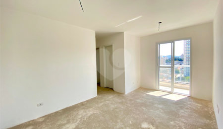 Apartamento à venda com 2 quartos, sendo 1 suíte,  em Vila Galvão, Guarulhos, SP