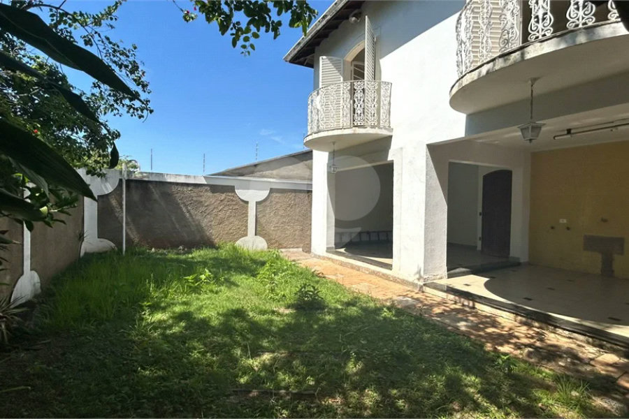 Venda Casa com 4 Dormitórios no Parque Santa Cecília