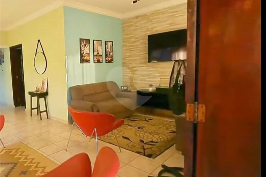 Belíssima casa com 04 dormitórios em Itanhaém