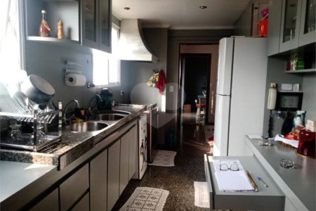 Apartamento à venda com 4 quartos, sendo 1 suíte, em Vila Andrade, São Paulo, SP
