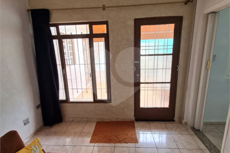 Casa à venda com 6 quartos em Vila dos Remédios, São Paulo, SP