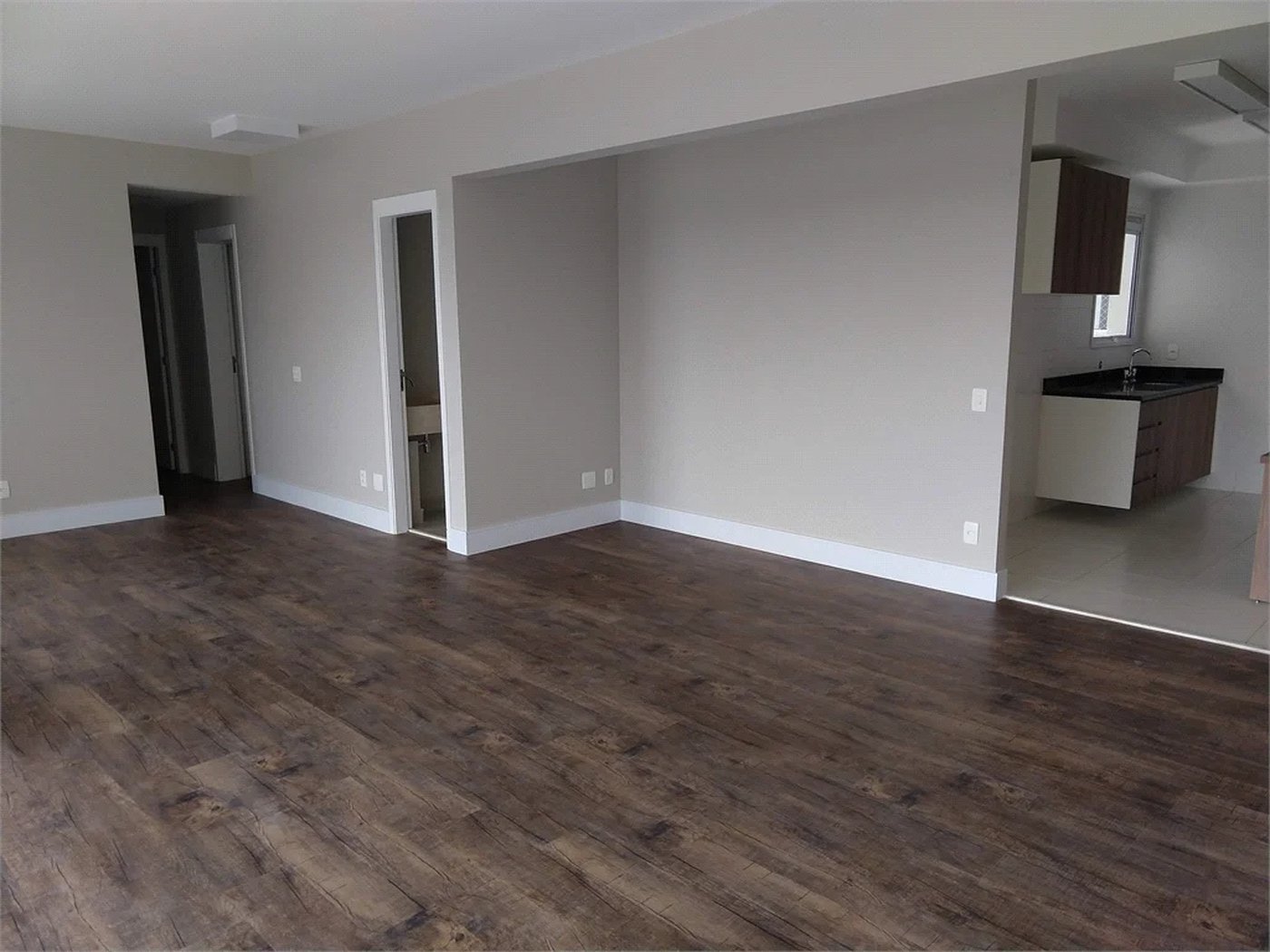 Apartamento à venda com 3 suítes em Vila Anastácio, São Paulo, SP