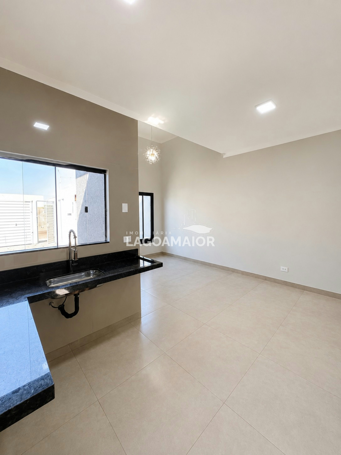 Casa à venda com 3 quartos, sendo 1 suíte,  em Mais Parque , Três Lagoas, MS