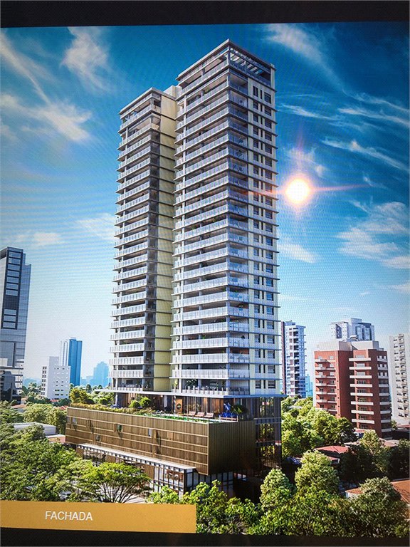 Apartamento à venda com 3 suítes em Moema, São Paulo, SP