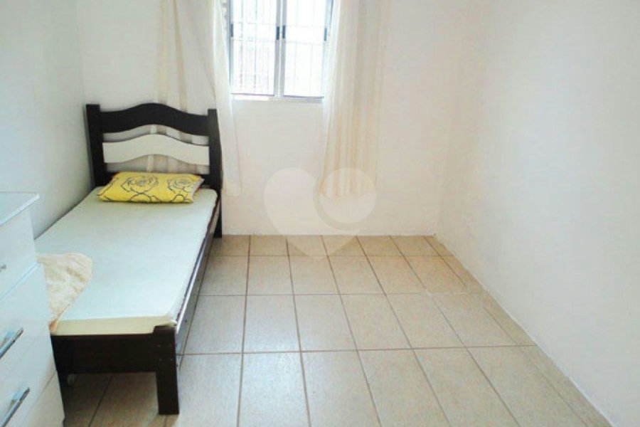 Casa Térrea à venda com 3 quartos, sendo 1 suíte, em Vila Galvão, Guarulhos, SP
