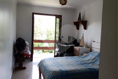 Casa de Vila à venda com 4 suítes em Guarapiranga, São Paulo, SP