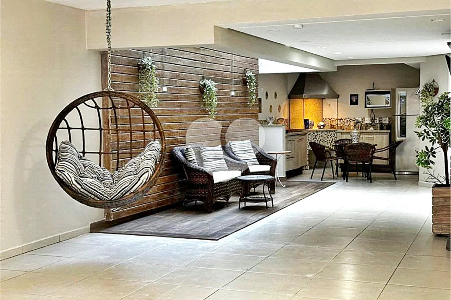 Casa à venda com 5 quartos, sendo 2 suítes, no condomínio Florada da Serra, São Paulo - SP