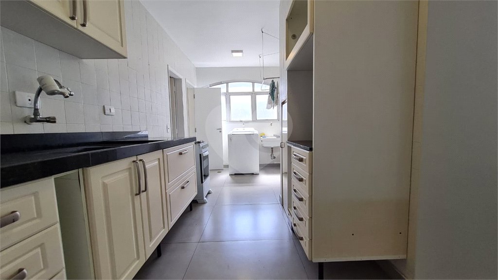 Apartamento para alugar com 2 quartos, sendo 1 suíte,  em Vila Andrade, São Paulo, SP