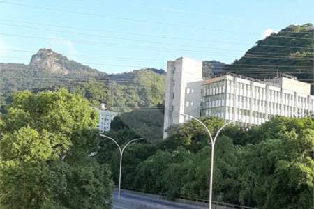 Apartamento à venda com 2 quartos, sendo 1 suíte,  em Rio Comprido, Rio de Janeiro, RJ