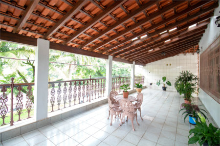 Sobrado à venda com 5 quartos, sendo 1 suíte,  em Jardim Villaça, São Roque, SP
