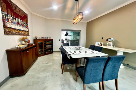 Casa à venda com 4 suítes em Vila Mazarino, Itapetininga, SP