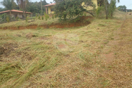Chácara à venda com 4 quartos, sendo 1 suíte,  em Loteamento Quinta da Mata, Ibiúna, SP