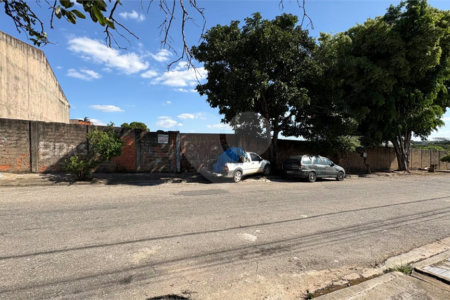 Terreno à venda em Jardim Tatiana, Votorantim, SP