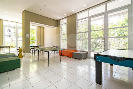Apartamento à venda com 3 quartos, sendo 1 suíte,  em Vila Andrade, São Paulo, SP