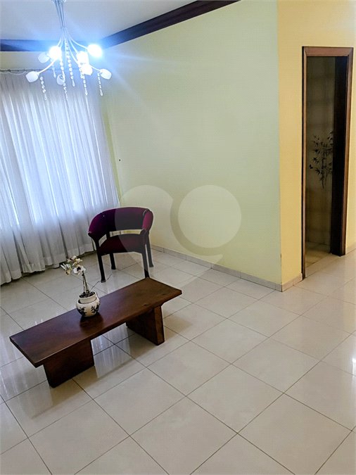 Casa à venda com 5 quartos, sendo 4 suítes, em Jardim Armênia, Mogi das Cruzes, SP