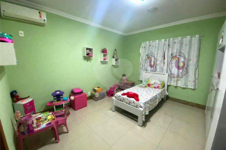 Casa à venda com 3 quartos, sendo 2 suítes, em Paciência, Rio de Janeiro, RJ