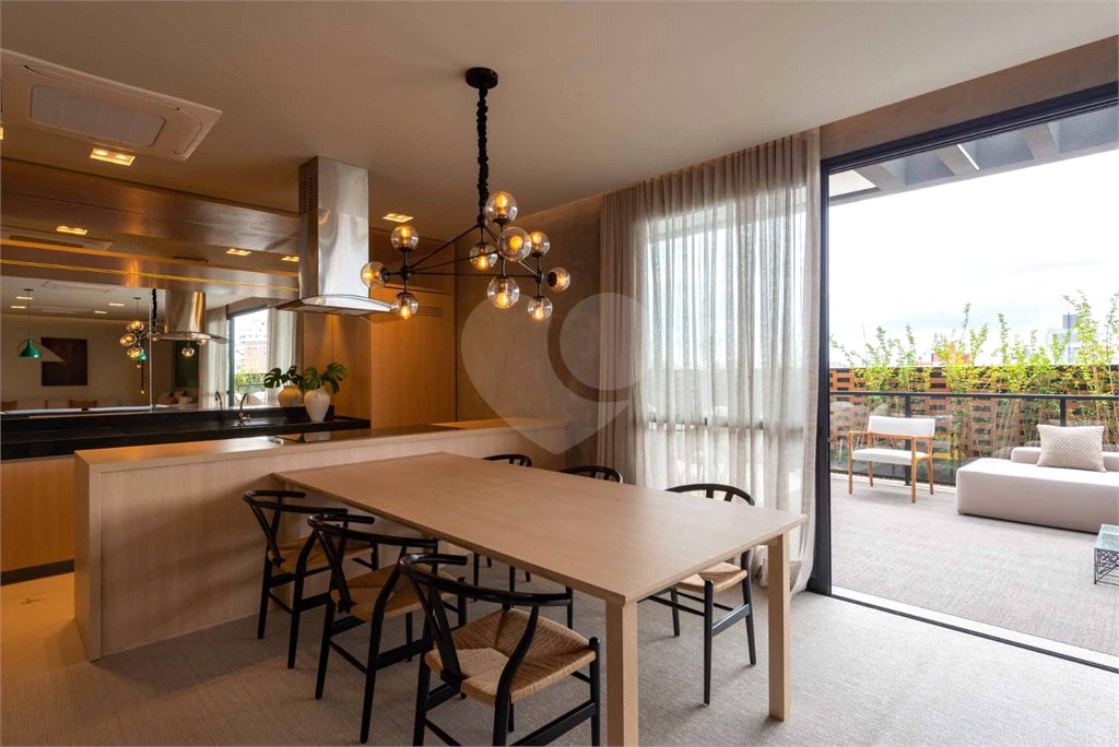 Apartamento à venda ou para alugar com 1 suíte em Pinheiros, São Paulo, SP