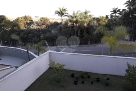 Casa à venda com 4 quartos, sendo 1 suíte, no condomínio Urbanova Premium, São José dos Campos - SP