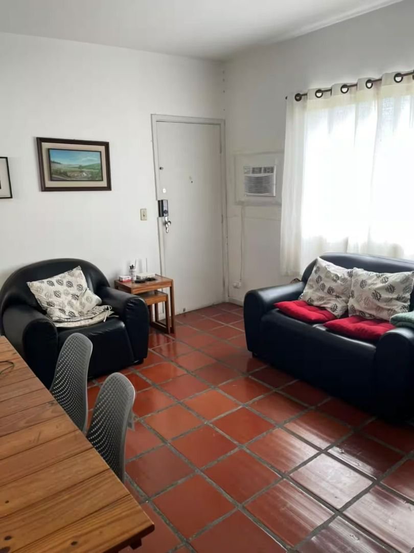Apartamento com 3 dormitórios à venda, 72 m² por R$ 349.800,00 - Parque Enseada - Guarujá/SP