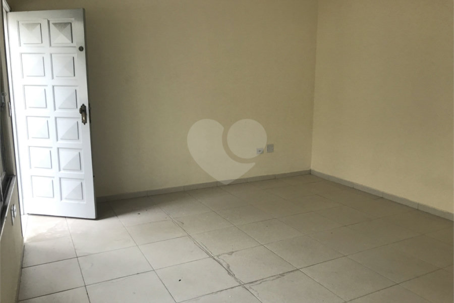 Casa à venda com 4 quartos, sendo 1 suíte, em Santana, São Paulo, SP