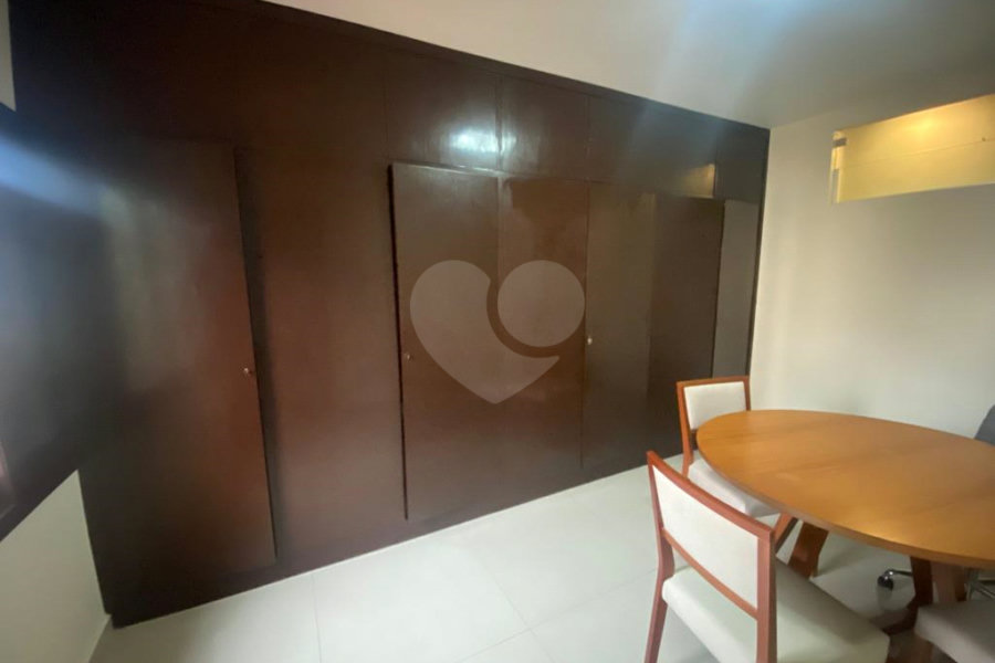 Casa à venda com 5 quartos, sendo 1 suíte,  no condomínio Casa, São Paulo - SP