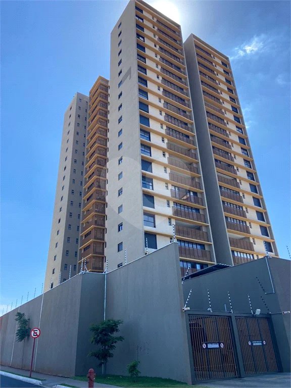 Apartamento à venda com 3 suítes em Vila Ferroviária, Araraquara, SP