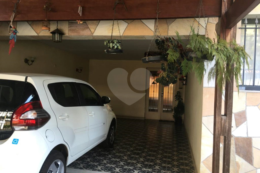 Casa à venda com 4 quartos, sendo 1 suíte, em Jardim São Bento, São Paulo, SP