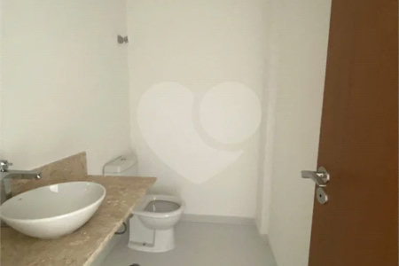 Apartamento à venda com 3 suítes em Santana, São Paulo, SP