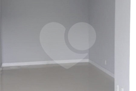 Apartamento à venda com 3 quartos, sendo 1 suíte,  em Jardim Vazani, São Paulo, SP