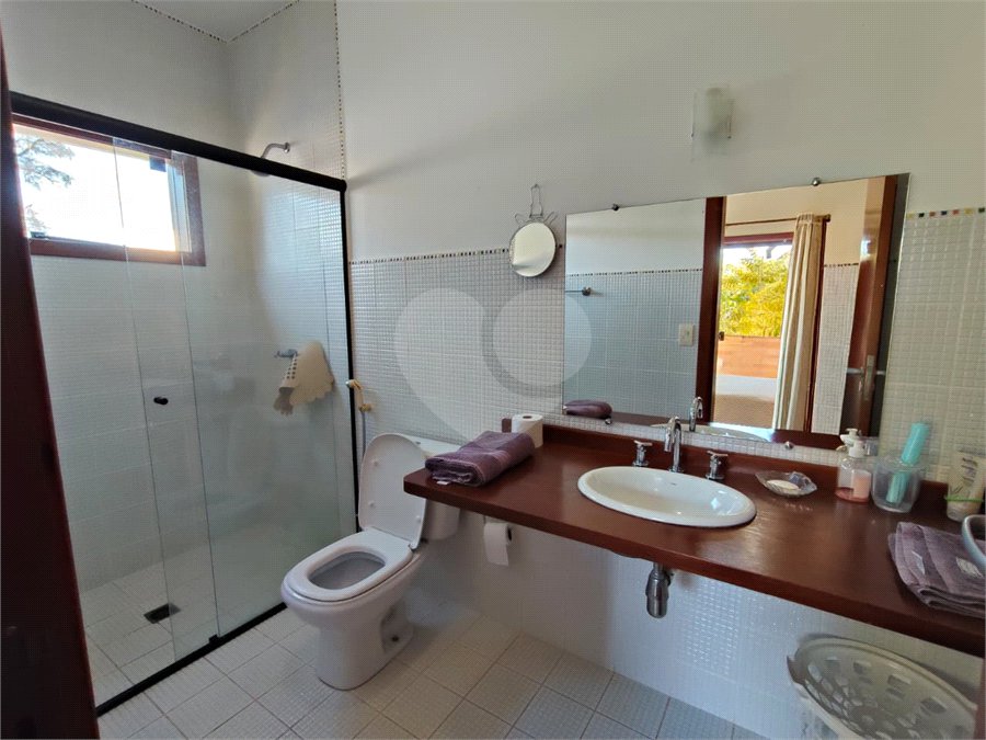 Casa à venda com 7 quartos, sendo 4 suítes, no condomínio Riviera de Santa Cristina XIII, Paranapanema - SP