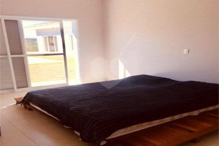 Casa à venda com 3 suítes no condomínio Portal do Sabiá, Araçoiaba da Serra - SP