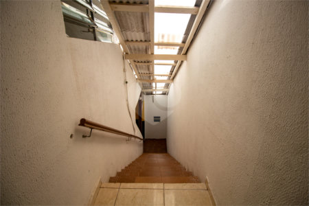 Sobrado à venda com 2 quartos em Vila Santa Rita, São Roque, SP