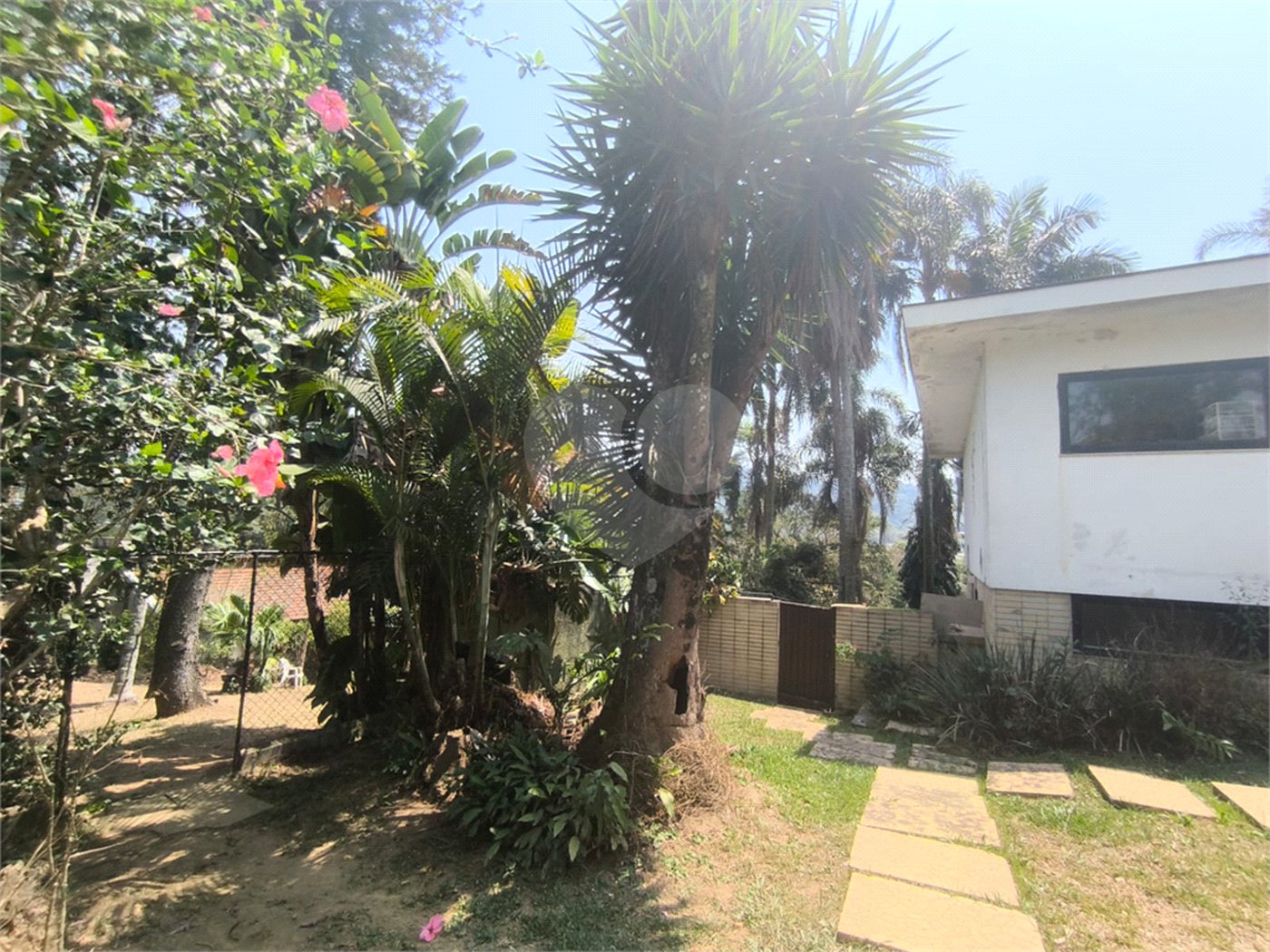 Casa à venda com 6 quartos, sendo 1 suíte, em Tremembé, São Paulo, SP