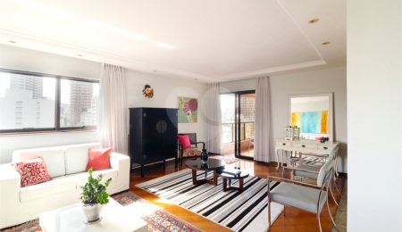 Apartamento à venda com 3 suítes em Vila Madalena, São Paulo, SP