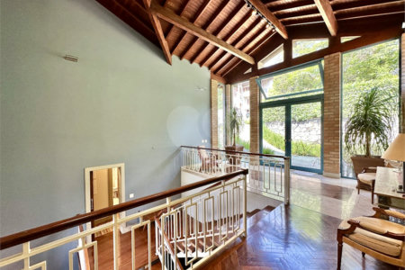 Casa à venda com 4 suítes no condomínio Parque das Artes, Embu das Artes - SP