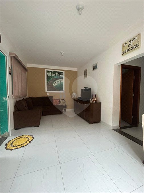 Sobrado à venda com 3 quartos, sendo 1 suíte,  em Jardim Regina, Indaiatuba, SP