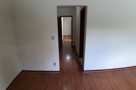 Casa à venda com 3 quartos, sendo 1 suíte,  em Vila Gomes, São Paulo, SP