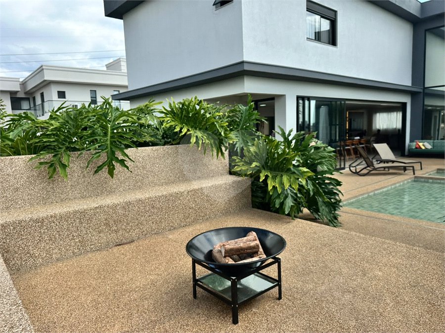 Casa à venda com 3 suítes no condomínio Villas do Golfe, Itu - SP