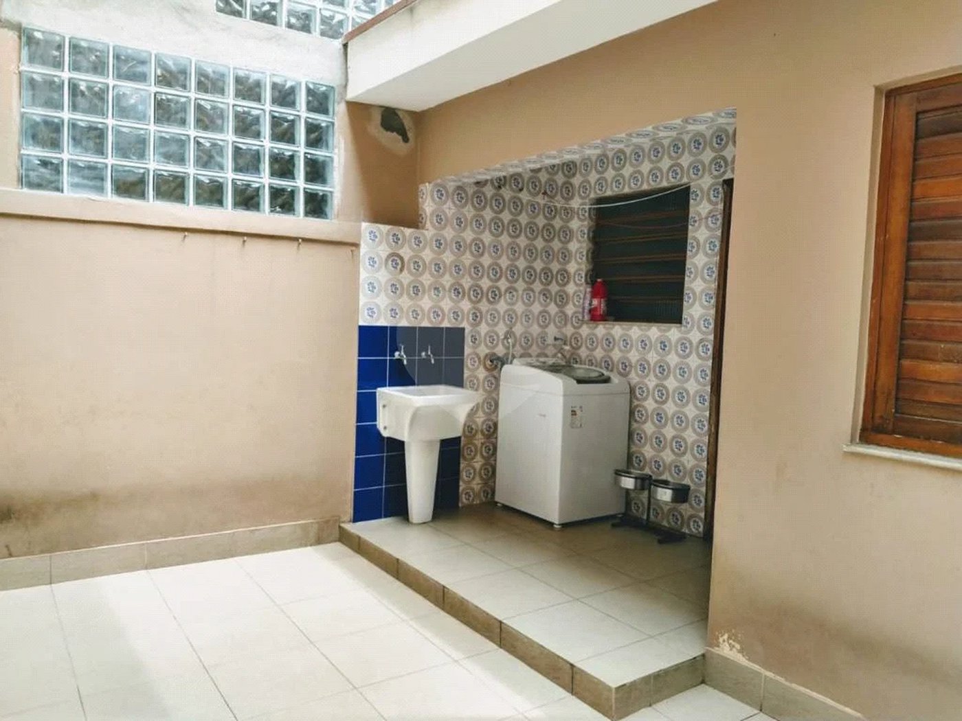 Sobrado à venda com 4 quartos, sendo 1 suíte, em Limão, São Paulo, SP