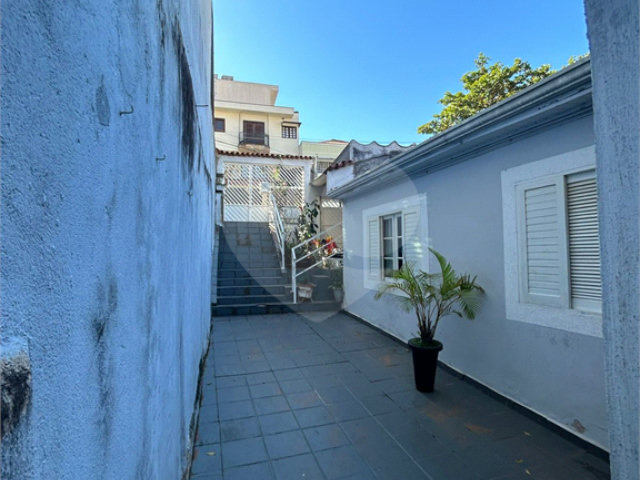 Sobrado à venda com 4 quartos, sendo 1 suíte,  em Parada Inglesa, São Paulo, SP