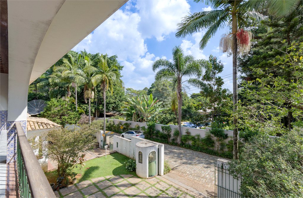 Casa à venda com 5 suítes no condomínio Chácara Flora, São Paulo - SP