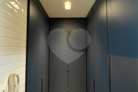 Apartamento à venda com 3 quartos, sendo 2 suítes, em Cerqueira César, São Paulo, SP
