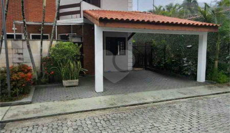 Casa à venda ou para alugar com 4 quartos, sendo 1 suíte, em Tremembé, São Paulo, SP
