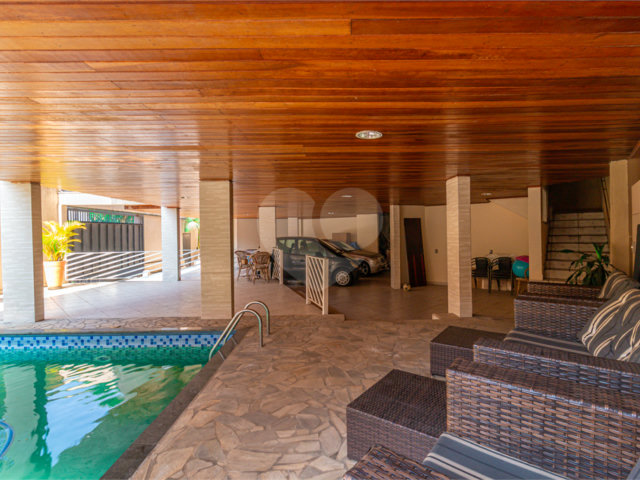 Casa à venda com 4 suítes em Jardim Prudência, São Paulo, SP