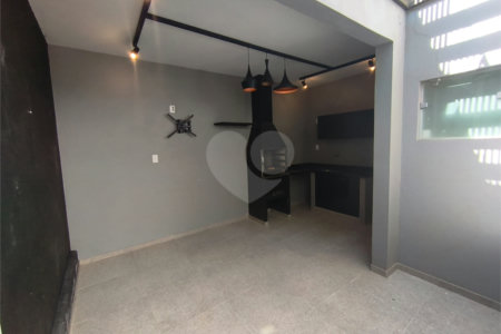 Casa à venda com 3 quartos, sendo 2 suítes, em Vila Carolina, Itapetininga, SP