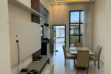 Casa à venda com 3 quartos, sendo 1 suíte, no condomínio Vila Ytu, Indaiatuba - SP