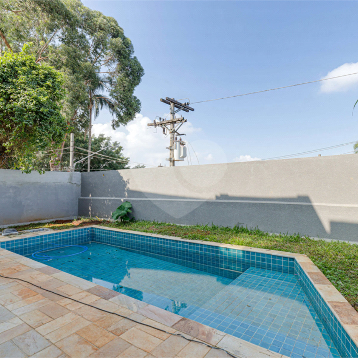 Casa à venda com 4 suítes no condomínio Reserva Robélia, São Paulo - SP